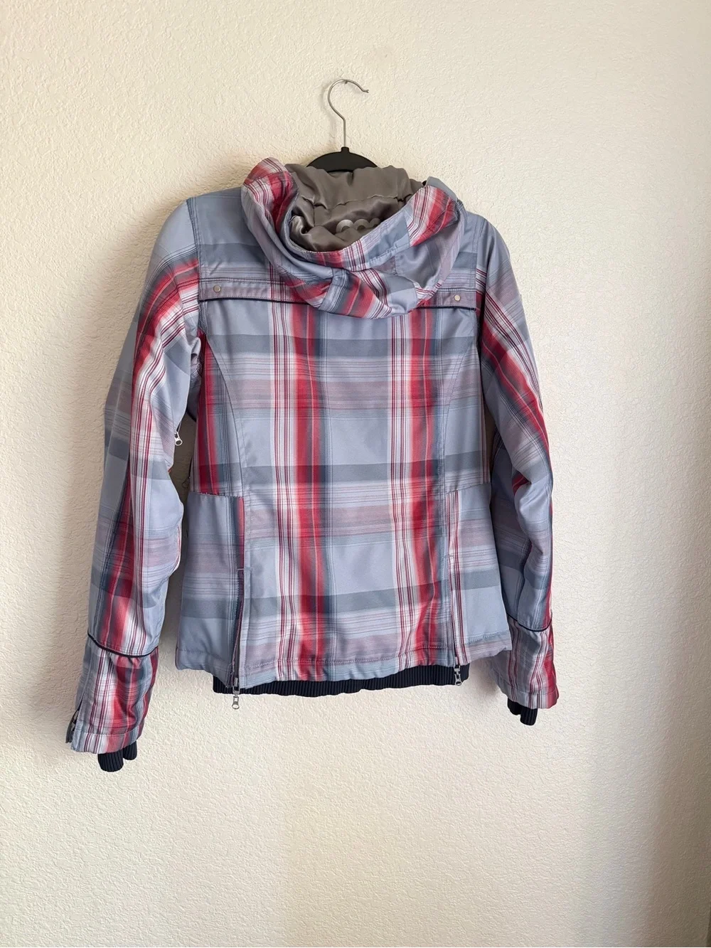686 Acc Caliber Women’s Insulated Snowboard Ski Snow Jacket S Plaid